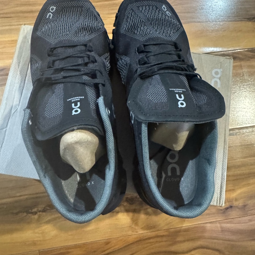 On running - Picture 2 of 6